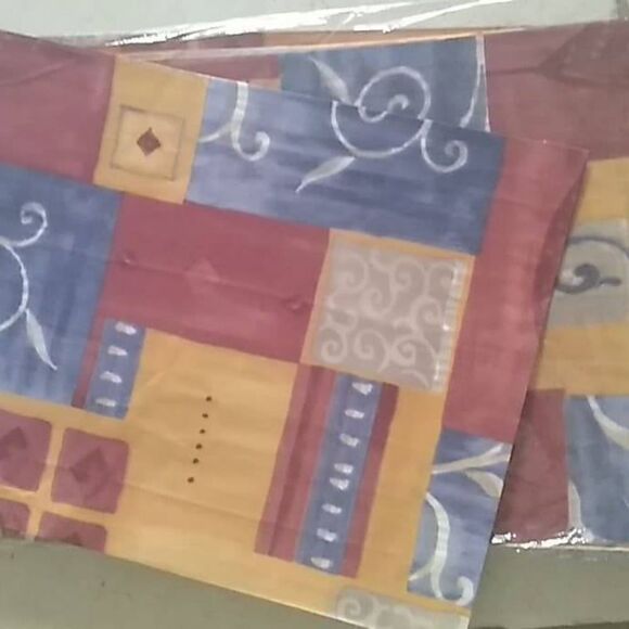 Assortment of Bags - Picture 2 of 4